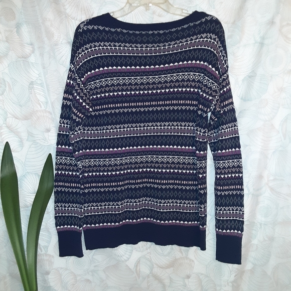 Mossimo Crew Neck Sweater EUC - Picture 5 of 10